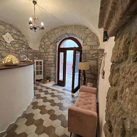 Regnos Altos Boutique Rooms 博萨 外观 照片