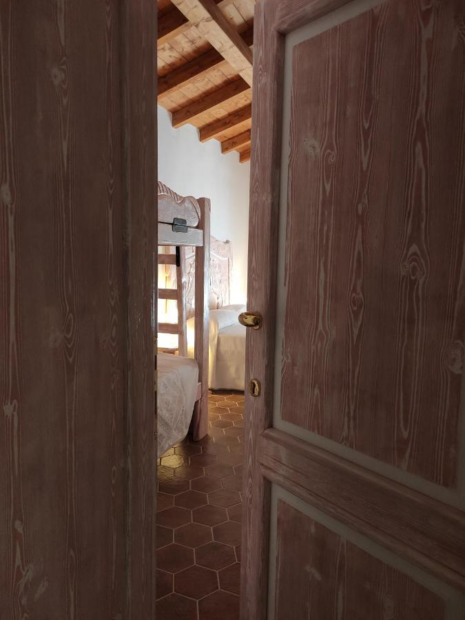 Regnos Altos Boutique Rooms 博萨 外观 照片